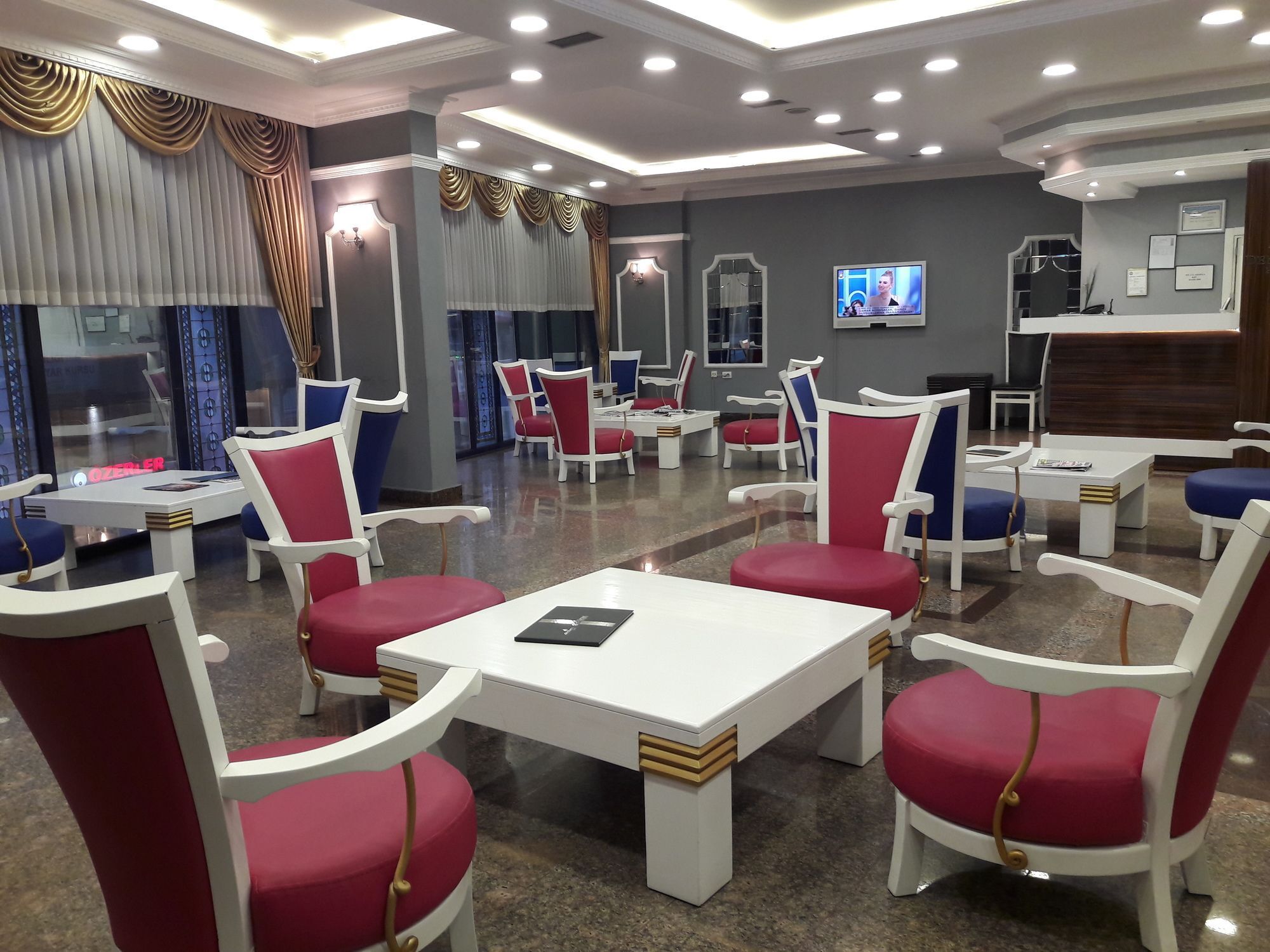 Demirgrand Hotel 特拉布宗 外观 照片